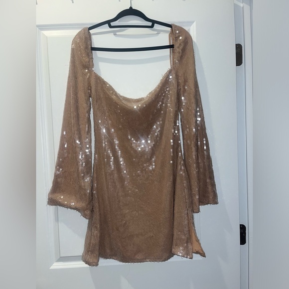 Gold sequin dress - Picture 4 of 6